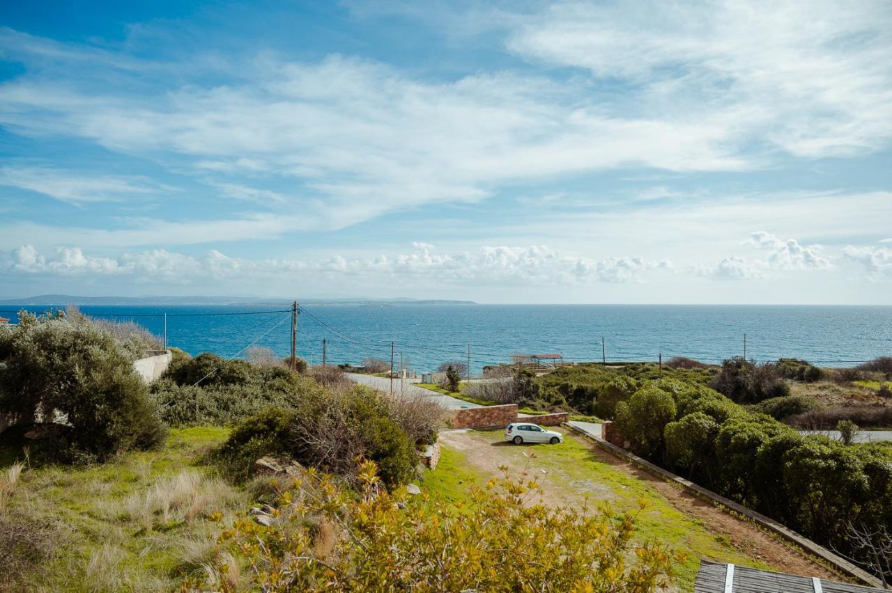 Seafront Apartment Karfás Exteriér fotografie